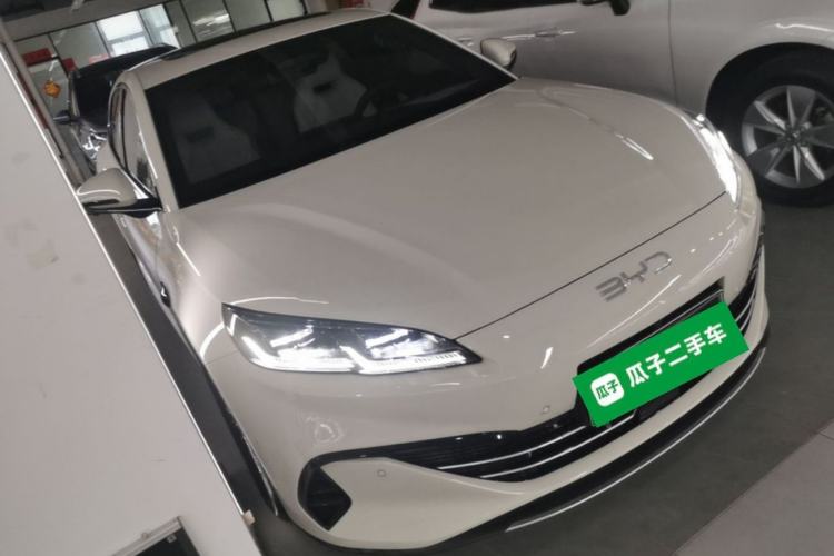 Used BYD Seal 06 New Energy 2025 DM-i Smart Drive 80KM Prestige Model Front Right 45 Deg