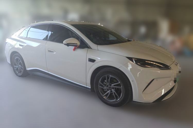 Used BYD Seal 06 New Energy 2025 EV 545KM Premium Edition Front Right 45 Deg