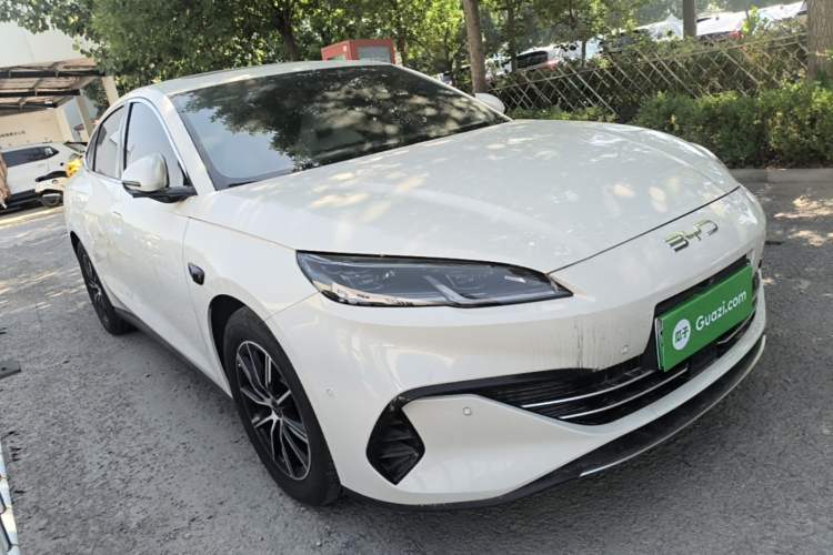 Used BYD Seal 06 New Energy 2025 DM-i Smart Drive 120KM Deluxe Model Front Right 45 Deg