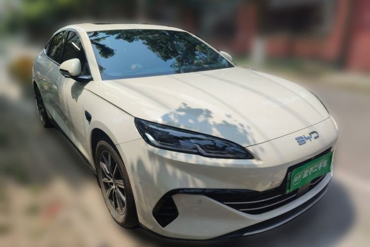 Used BYD Seal 06 New Energy 2025 DM-i Smart Drive 120KM Prestige Model Front Right 45 Deg