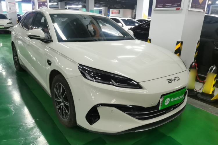 Used BYD Seal 06 New Energy 2025 DM-i Smart Drive 120KM Deluxe Model Front Right 45 Deg