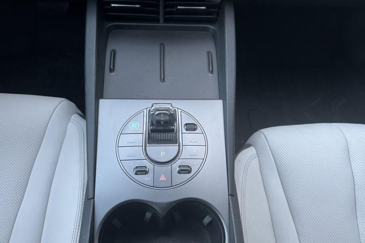 Used BYD Seal 06 New Energy 2025 DM-i Smart Drive 80KM Luxury Model Gear Lever