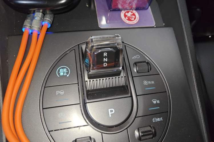 Used BYD Seal 06 New Energy 2025 DM-i Smart Drive 80KM Luxury Model Gear Lever