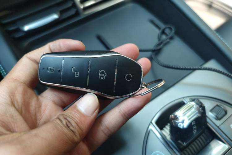 Used BYD Seal 06 New Energy 2025 DM-i Smart Drive 120KM Prestige Model Interior 1