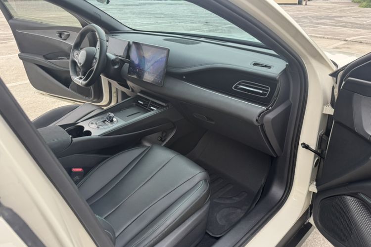 Used BYD Seal 06 New Energy 2025 DM-i Smart Drive 120KM Prestige Model Interior 10