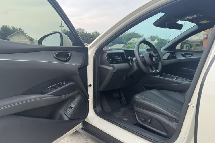 Used BYD Seal 06 New Energy 2025 DM-i Smart Drive 120KM Prestige Model Interior 11