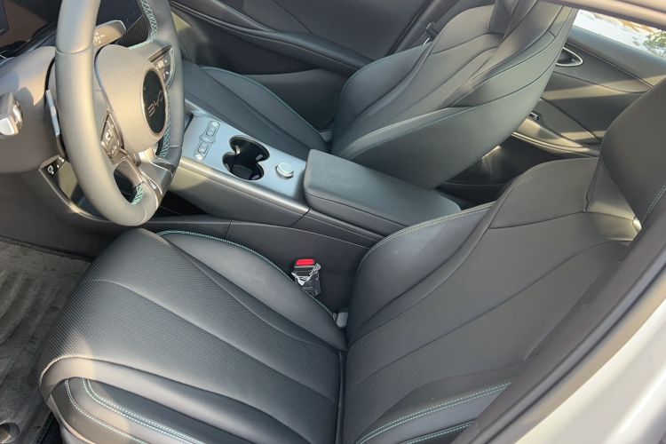 Used BYD Seal 06 New Energy 2025 EV 545KM Flagship Edition Interior 2