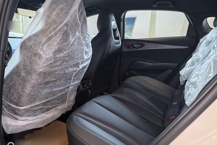Used BYD Seal 06 New Energy 2025 DM-i Smart Drive 80KM Luxury Model Interior 5