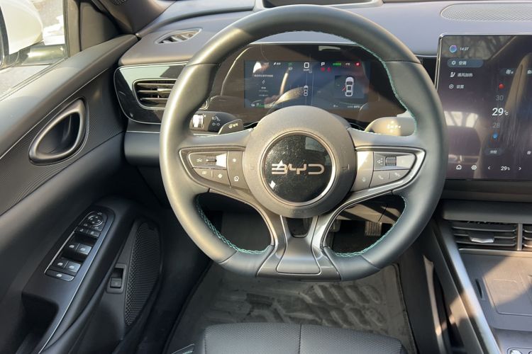 Used BYD Seal 06 New Energy 2025 EV 545KM Flagship Edition Interior 8