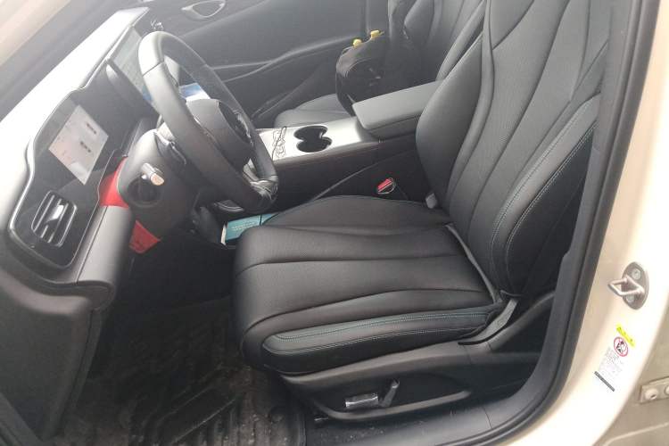 Used BYD Seal 06 New Energy 2025 EV 470KM Prestige Edition Left Front Seat