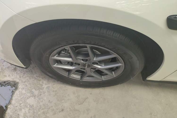 Used BYD Seal 06 New Energy 2025 DM-i Smart Drive 80KM Luxury Model Left Front Wheel Hub