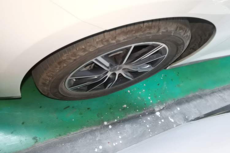 Used BYD Seal 06 New Energy 2025 DM-i Smart Drive 120KM Deluxe Model Left Front Wheel Hub