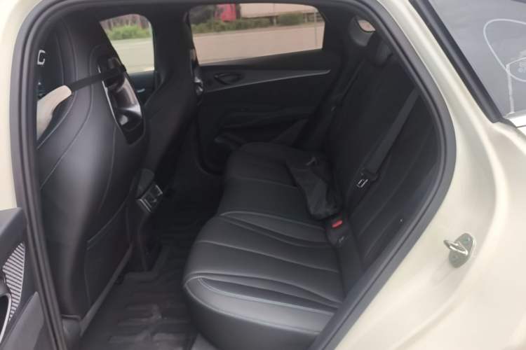 Used BYD Seal 06 New Energy 2025 DM-i Smart Drive 120KM Prestige Model Left Rear Seat