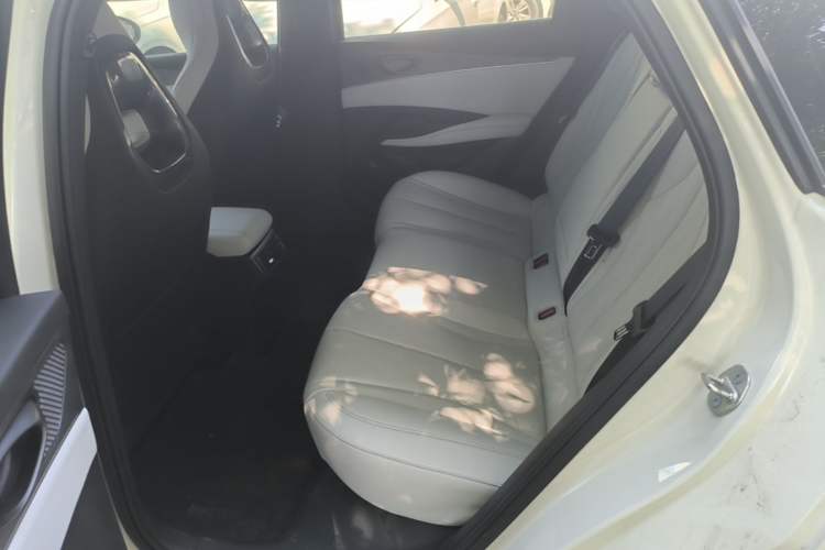 Used BYD Seal 06 New Energy 2025 DM-i Smart Drive 120KM Deluxe Model Left Rear Seat