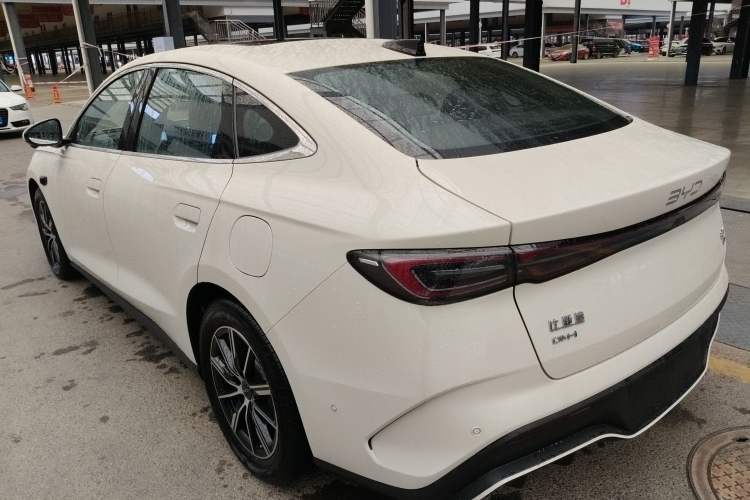 Used BYD Seal 06 New Energy 2025 DM-i Smart Drive 120KM Deluxe Model Rear Left 45 Deg