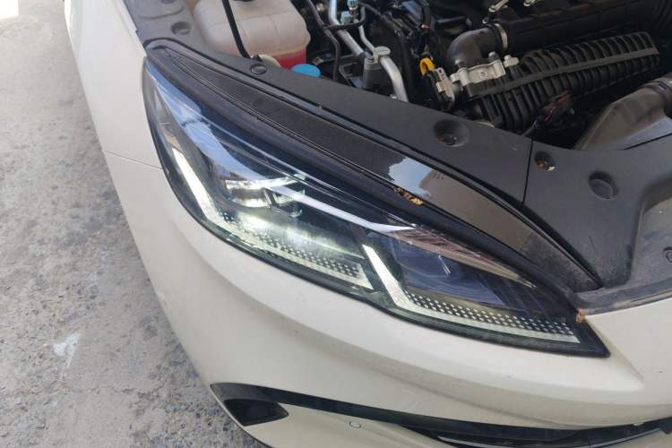 Used BYD Seal 06 New Energy 2025 DM-i Smart Drive 80KM Luxury Model Right Front Headlight