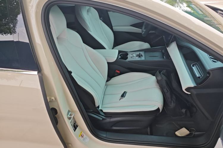 Used BYD Seal 06 New Energy 2025 DM-i Smart Drive 80KM Prestige Model Right Front Seat