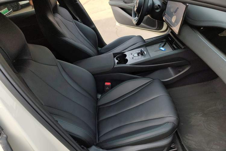 Used BYD Seal 06 New Energy 2025 DM-i Smart Drive 120KM Deluxe Model Right Front Seat