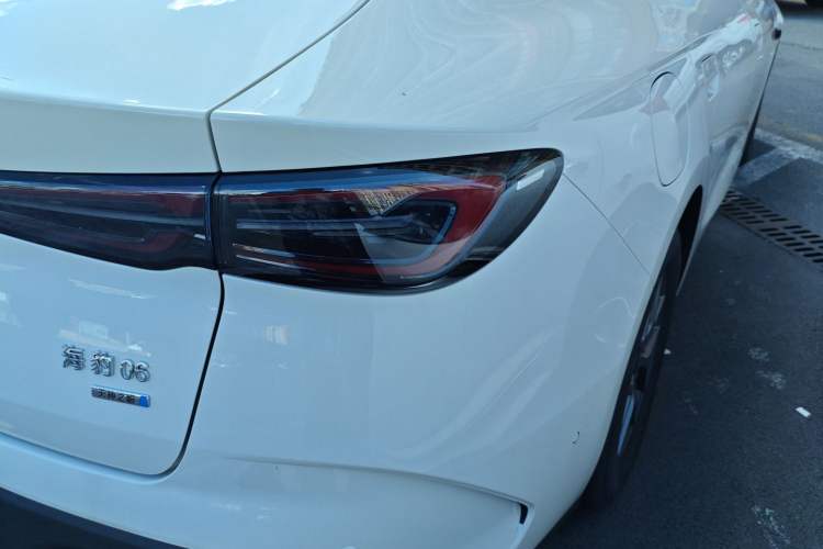 Used BYD Seal 06 New Energy 2025 DM-i Smart Drive 80KM Luxury Model Right Rear Taillight