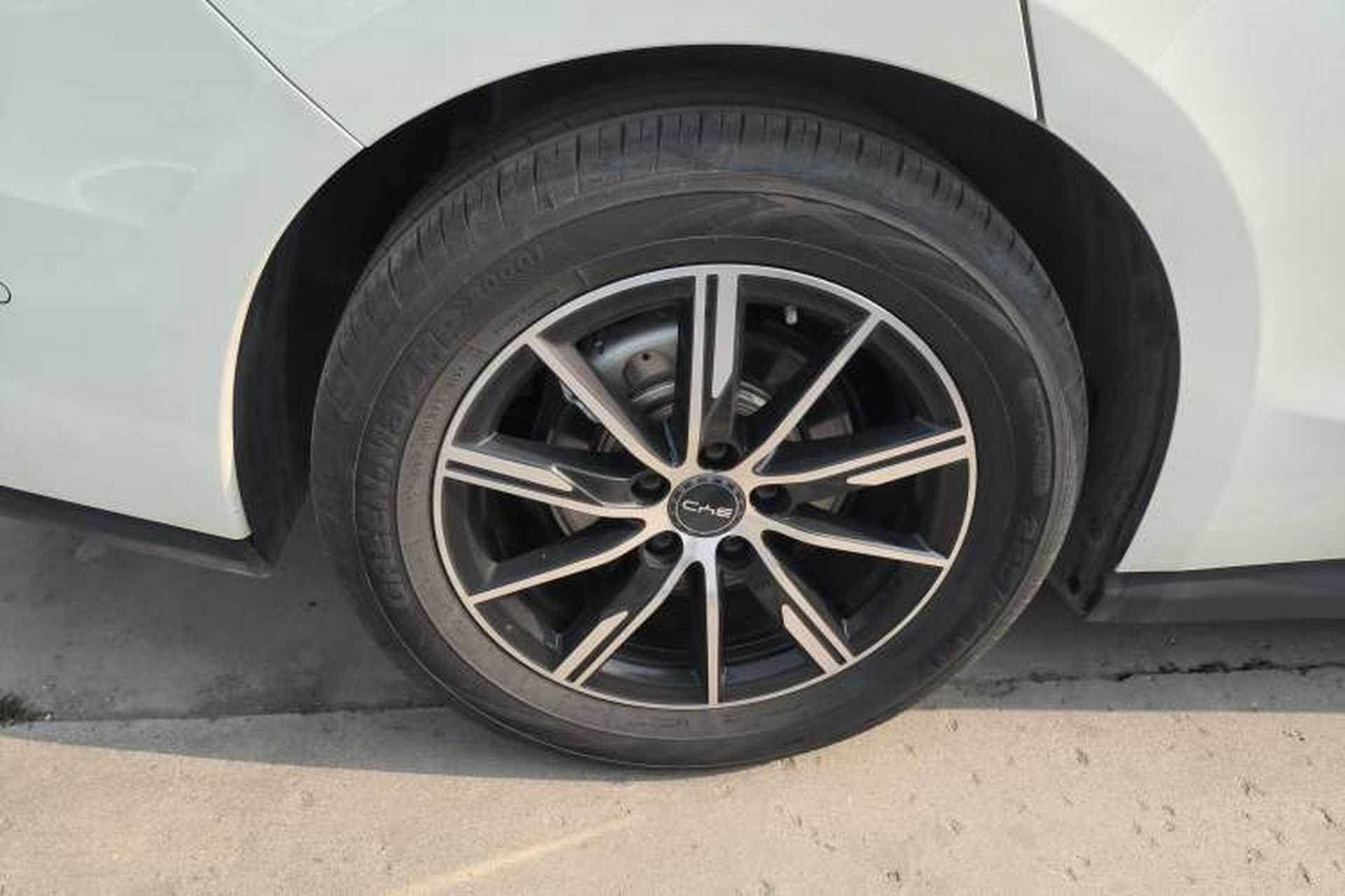 Used BYD Seal 06 New Energy 2025 DM-i Smart Drive 120KM Deluxe Model Right Rear Wheel Hub