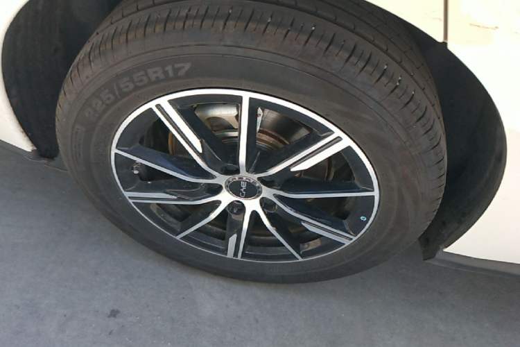 Used BYD Seal 06 New Energy 2025 DM-i Smart Drive 120KM Prestige Model Right Rear Wheel Hub