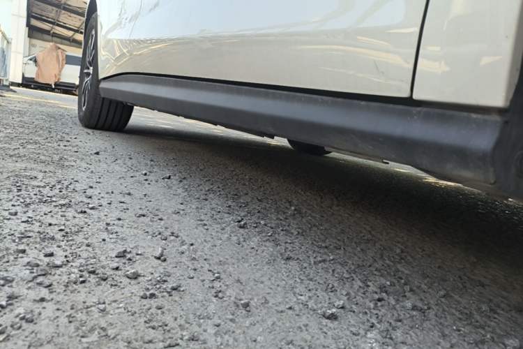 Used BYD Seal 06 New Energy 2025 DM-i Smart Drive 120KM Deluxe Model Right Side Sill
