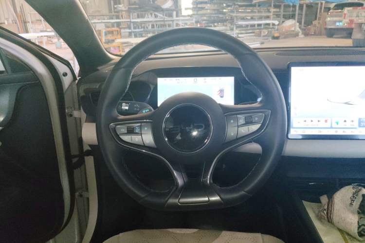 Used BYD Seal 06 New Energy 2025 EV 545KM Premium Edition Steering Wheel