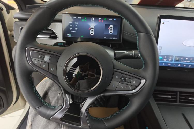 Used BYD Seal 06 New Energy 2025 DM-i Smart Drive 80KM Luxury Model Steering Wheel