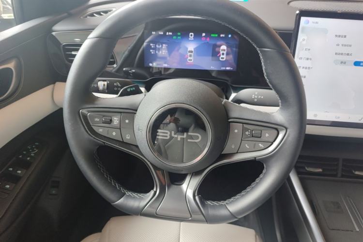 Used BYD Seal 06 New Energy 2025 EV 545KM Flagship Edition Steering Wheel