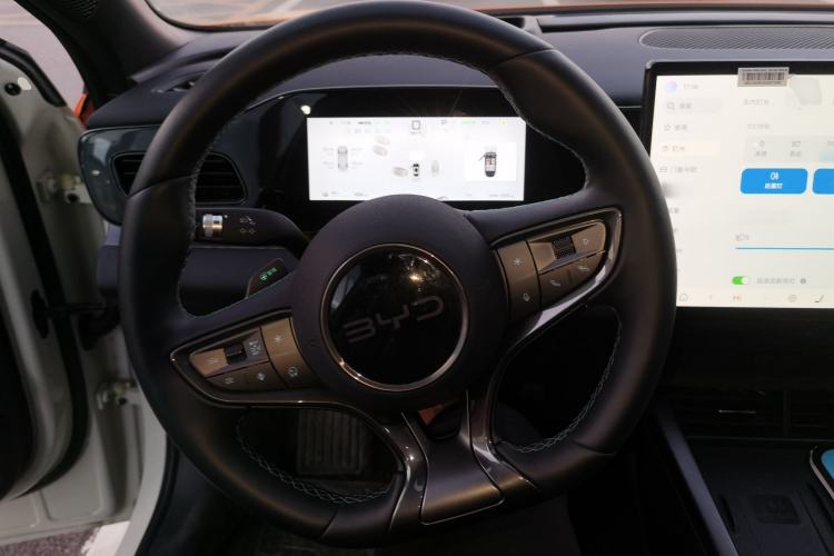 Used BYD Seal 06 New Energy 2025 EV 545KM Flagship Edition Steering Wheel