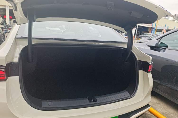 Used BYD Seal 06 New Energy 2025 EV 545KM Flagship Edition Trunk