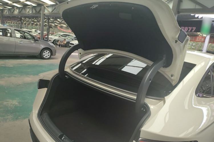 Used BYD Seal 06 New Energy 2025 DM-i Smart Drive 80KM Luxury Model Trunk