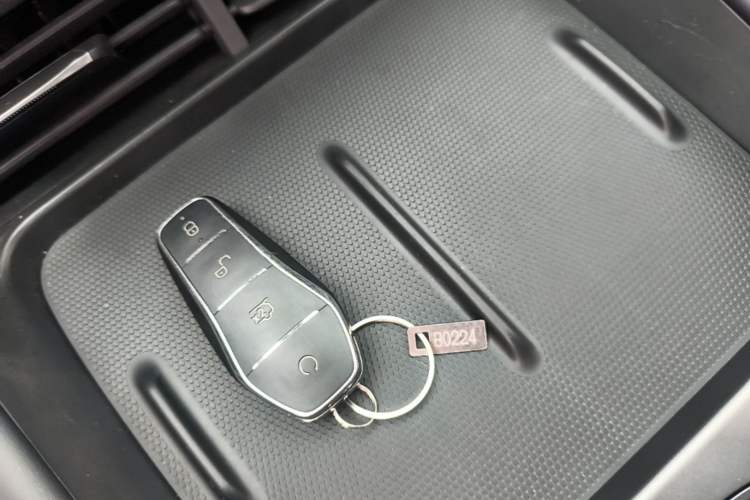 Used BYD Seal 06 New Energy 2025 DM-i Smart Drive 120KM Prestige Model Vehicle Key