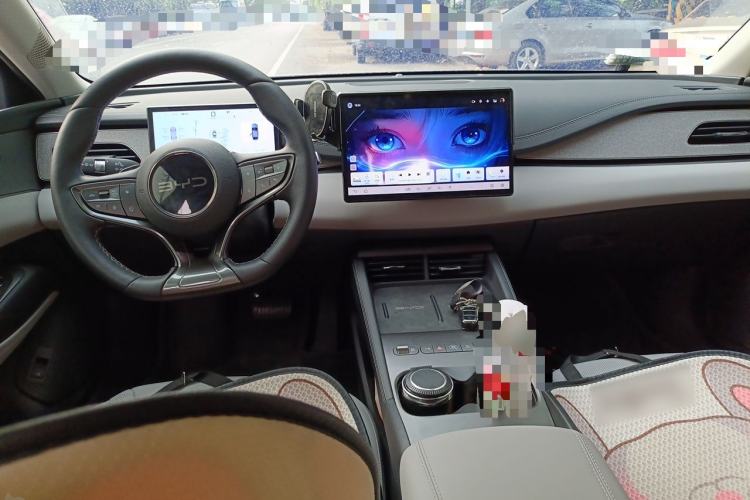 Used BYD Seal 06 New Energy 2026 DM-i Ultra-Enjoyment 128KM Smart Enjoyment Model Center Console