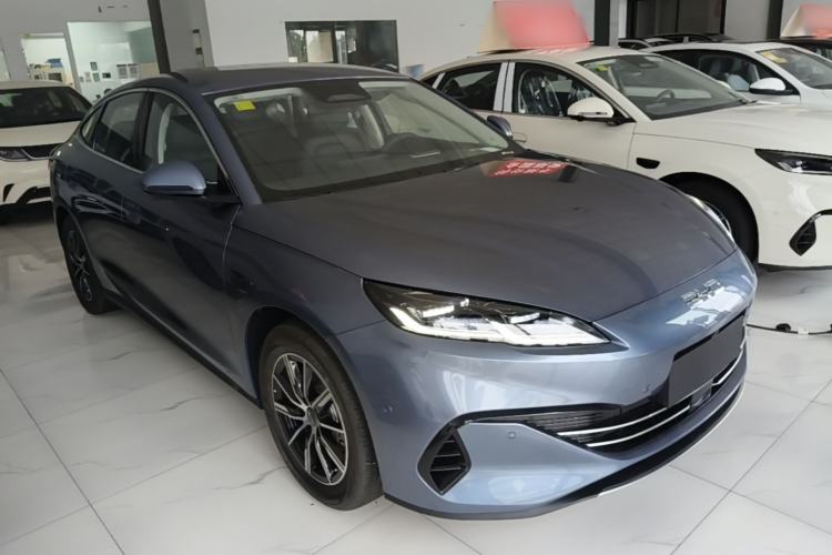Used BYD Seal 06 New Energy 2026 DM-i Ultra-Enjoyment 128KM Smart Enjoyment Model Front Right 45 Deg