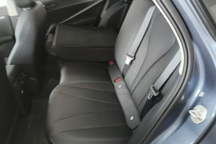Used BYD Seal 06 New Energy 2026 DM-i Ultra-Enjoyment 128KM Smart Enjoyment Model Left Rear Seat