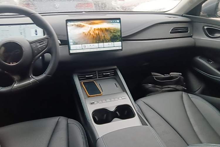 Used BYD Seal 06 New Energy 2026 DM-i Ultra-Enjoyment 128KM Smart Enjoyment Model Audio And AC Panel