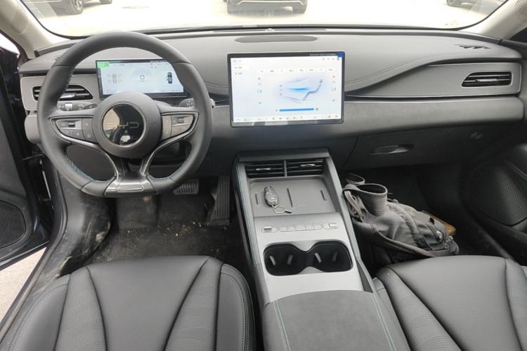 Used BYD Seal 06 New Energy 2026 DM-i Ultra-Enjoyment 128KM Smart Enjoyment Model Center Console