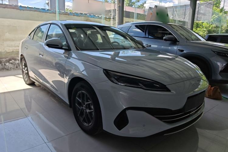 Used BYD Seal 06 New Energy 2026 DM-i Ultra-Enjoyment 128KM Luxury Edition Front Right 45 Deg
