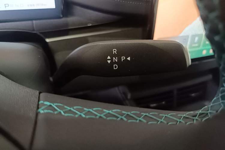 Used BYD Seal 06 New Energy 2026 Model DM-i Ultra-Enjoyment Edition 210KM Prestige Version Gear Lever