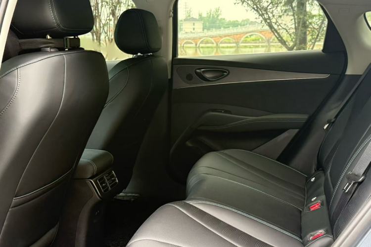 Used BYD Seal 06 New Energy 2026 Model DM-i Ultra-Enjoyment Edition 210KM Prestige Version Interior 4
