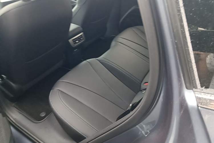 Used BYD Seal 06 New Energy 2026 DM-i Ultra-Enjoyment 128KM Smart Enjoyment Model Left Rear Seat