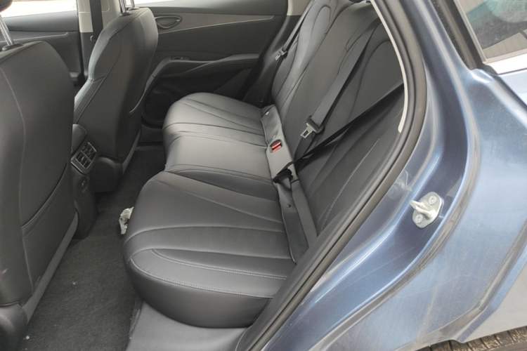 Used BYD Seal 06 New Energy 2026 DM-i Ultra-Enjoyment 128KM Smart Enjoyment Model Left Rear Seat