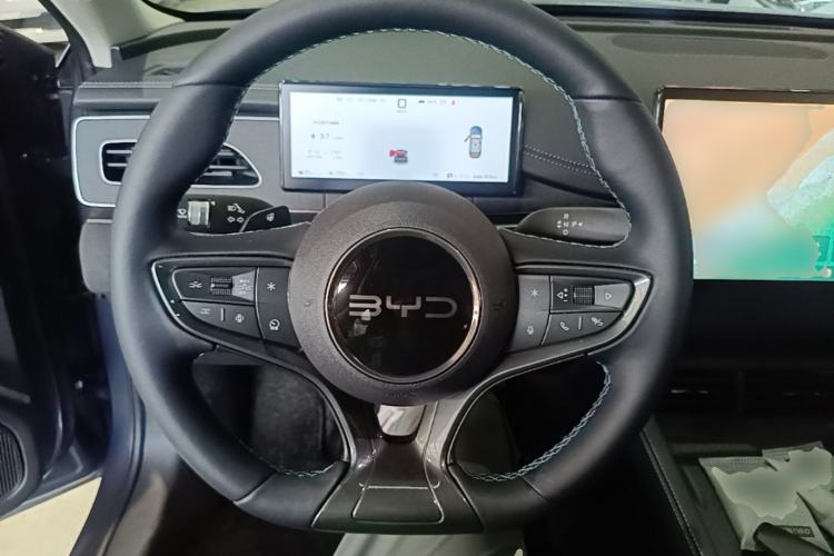 Used BYD Seal 06 New Energy 2026 Model DM-i Ultra-Enjoyment Edition 210KM Prestige Version Steering Wheel