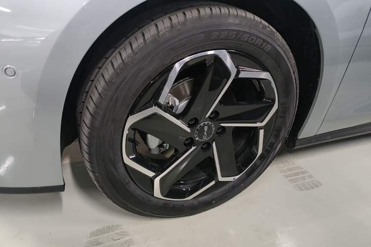 Used BYD Seal 06 New Energy 2026 Model DM-i Ultra-Enjoyment Edition 210KM Flagship Version Exterior 4