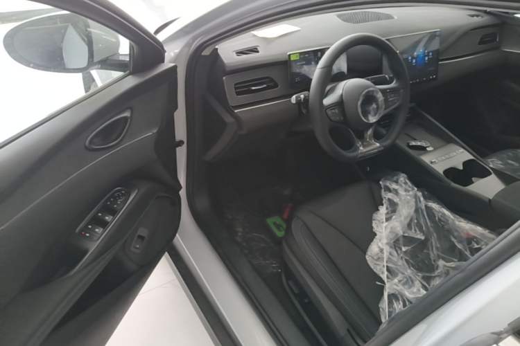 Used BYD Seal 06 New Energy 2026 DM-i Ultra-Enjoyment 128KM Smart Enjoyment Model Driver Seat