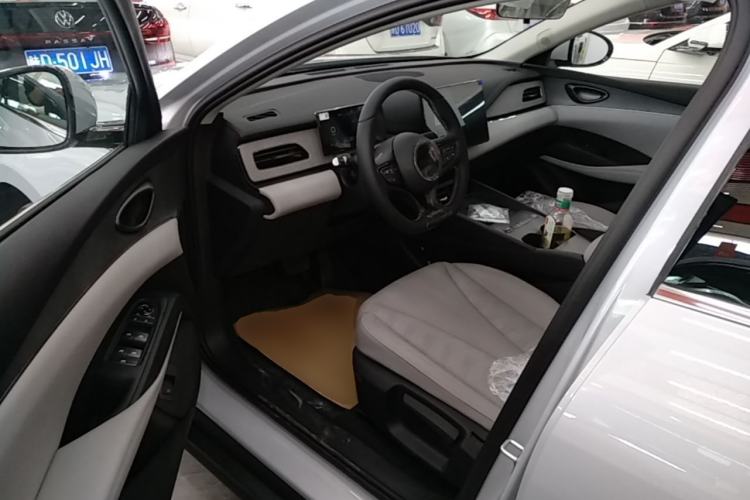 Used BYD Seal 06 New Energy 2026 DM-i Ultra-Enjoyment 128KM Luxury Edition Left Front Seat