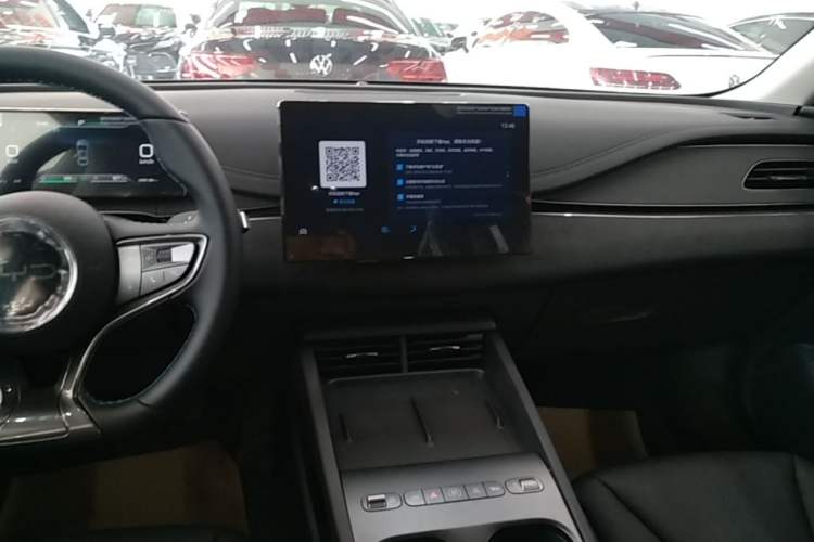 Used BYD Seal 06 New Energy 2026 DM-i Ultra-Enjoyment 128KM Luxury Edition Audio And AC Panel