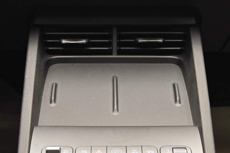 Used BYD Seal 06 New Energy 2026 DM-i Ultra-Enjoyment 128KM Luxury Edition Audio And AC Panel