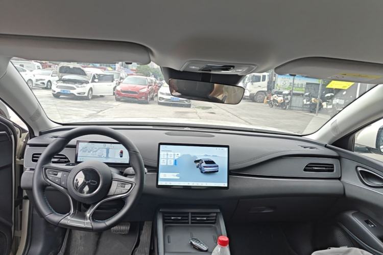 Used BYD Seal 06 New Energy 2026 DM-i Ultra-Enjoyment 128KM Smart Enjoyment Model Center Console